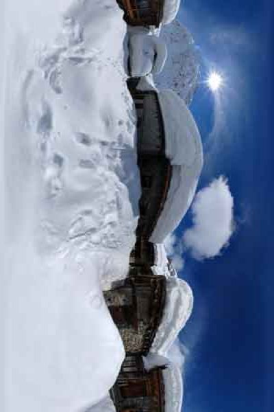 l'hiver dans les alpes, panorama 360° du village de Bonneval sur Arc en Maurienne, Savoie, France