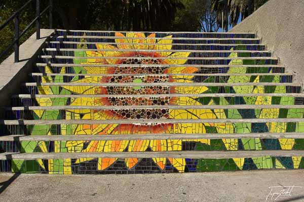 Photo du Chili, escaliers décorés en mosaïques à valparaiso