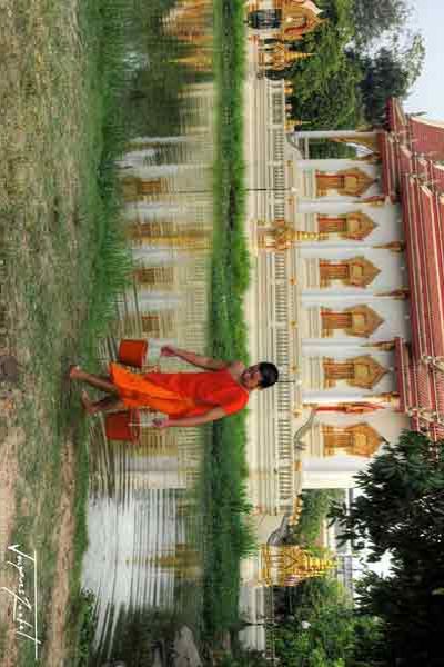 moine bouddhiste en thailande, asie