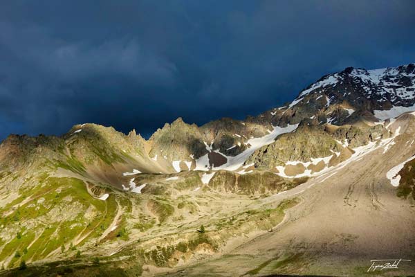 ciel orageux en montagne 