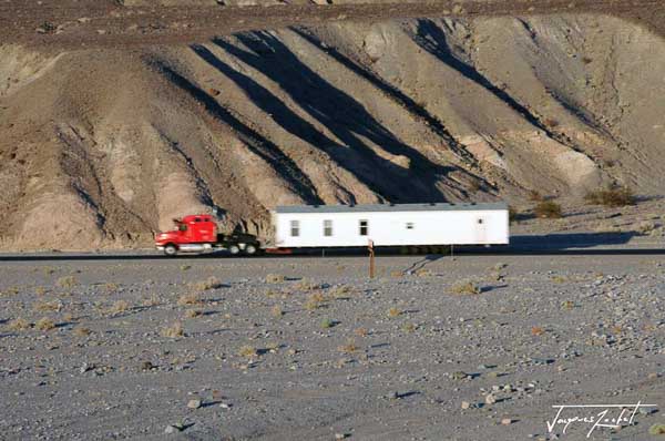 Truck in California, travel to USA