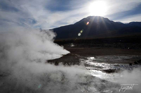 Photo of Chile, geysers d'el tatio, 4200 m