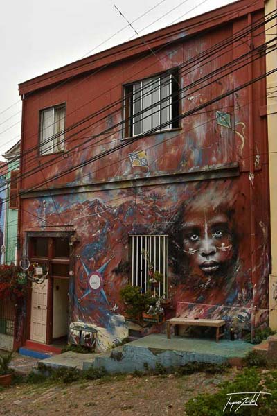 >wall painting in valparaiso