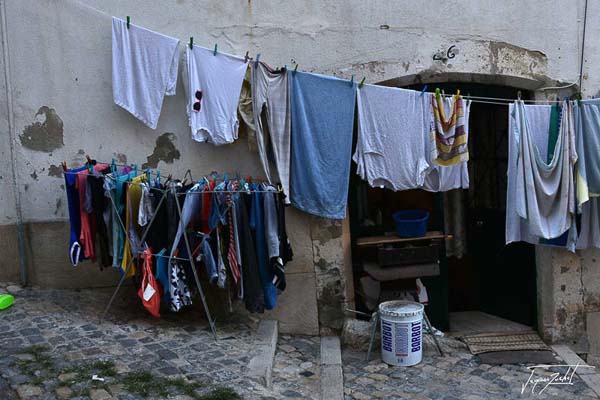 linges dehors à lisbonne, portugal