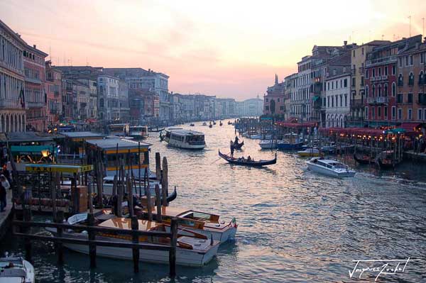 Le grand canal de Venise